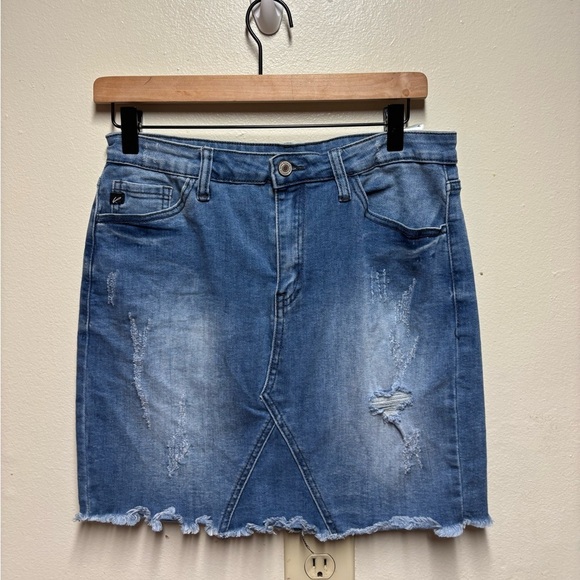KanCan Dresses & Skirts - Kansan denim skirt size 7 27 waist semi distressed